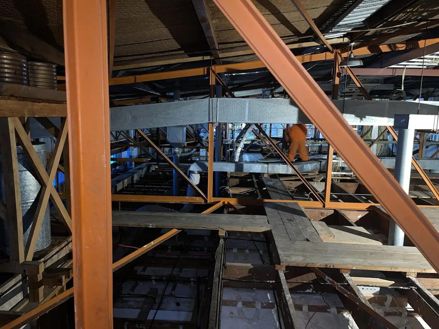 Ductwork and steel structure across the ceiling void of a commercial building