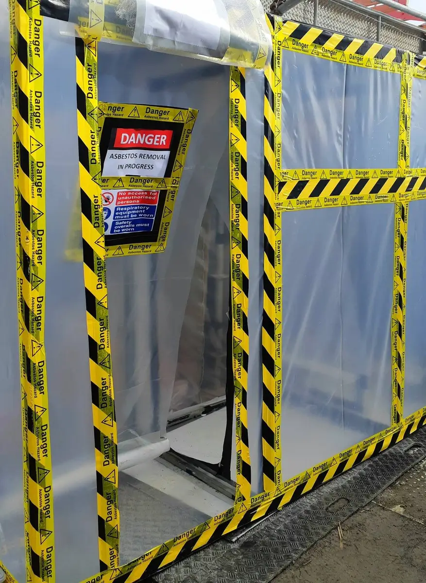 Decontamination unit at an industrial site asbestos removal